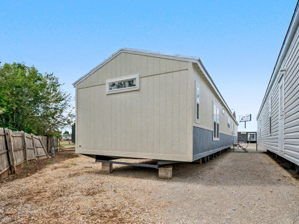 The Declaration by New Vision Manufacturing Exterior of The Declaration Singlewide 16′ x 76′ by New Vision Manufacturing