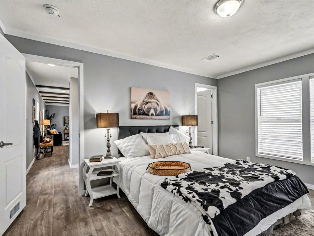 The Declaration by New Vision Manufacturing Master bed of The Declaration 16′ x 76′ by New Vision Manufacturing