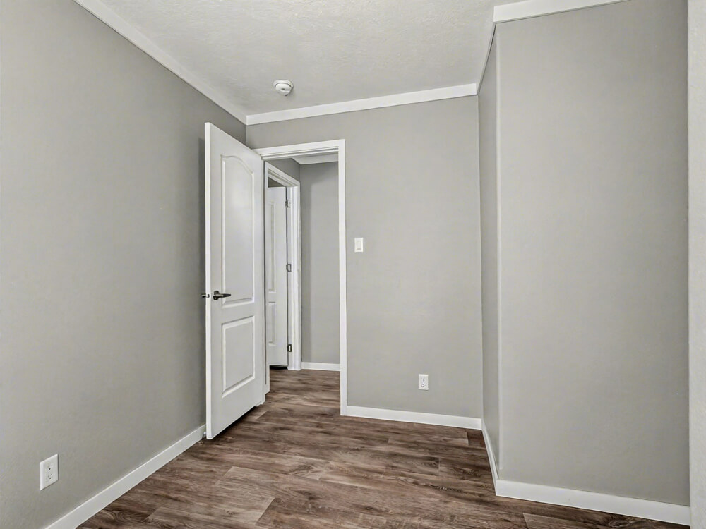 The Declaration by New Vision Manufacturing Second bedroom of The Declaration 16′ x 76′ by New Vision Manufacturing